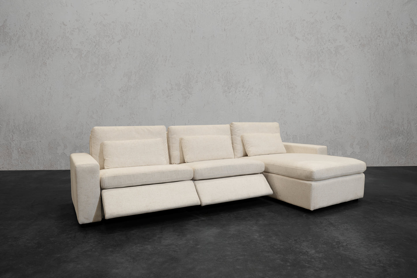 NEXUS MOTION RECLINING SECTIONAL