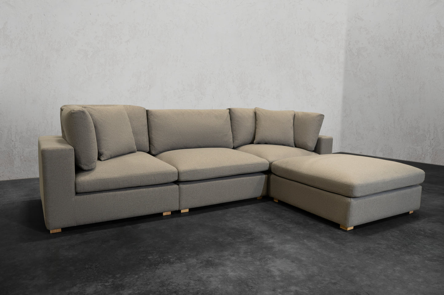 NEXUS 4-SEAT CHAISE SECTIONAL