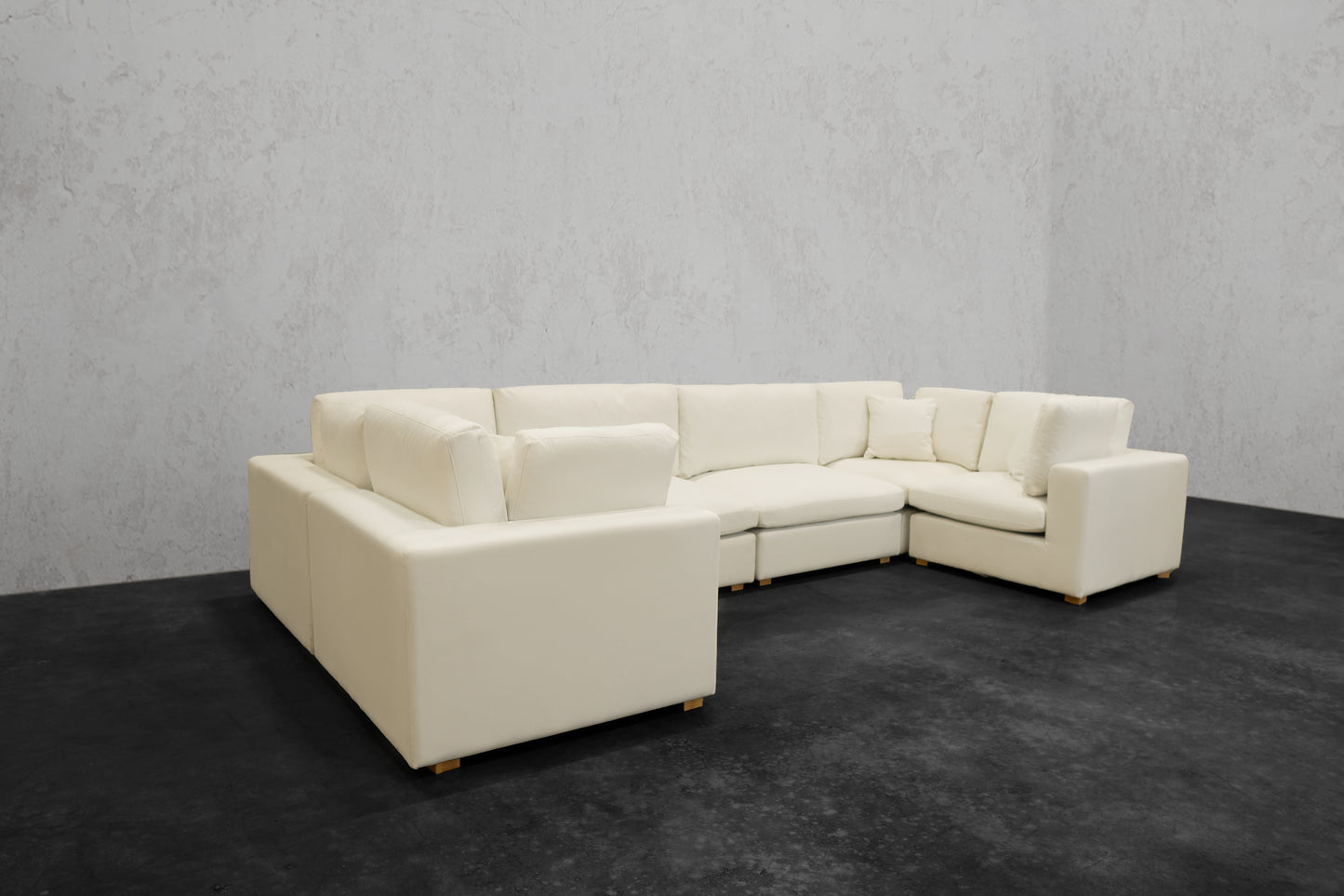 NEXUS 6-SEAT CLOSED RELAXED SECTIONAL