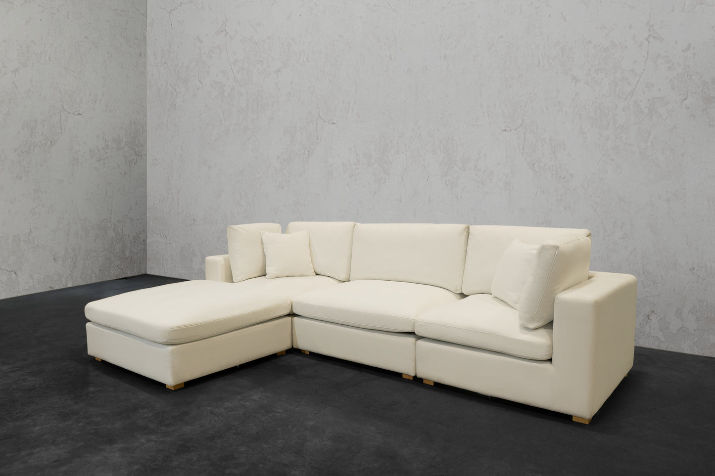 NEXUS 4-SEAT CHAISE SECTIONAL