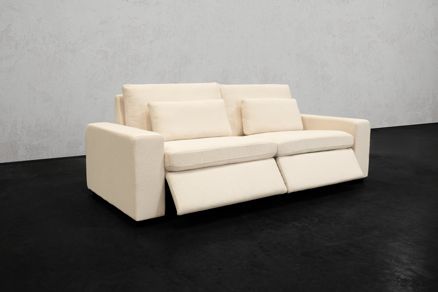 NEXUS MOTION RECLINING LOVESEAT
