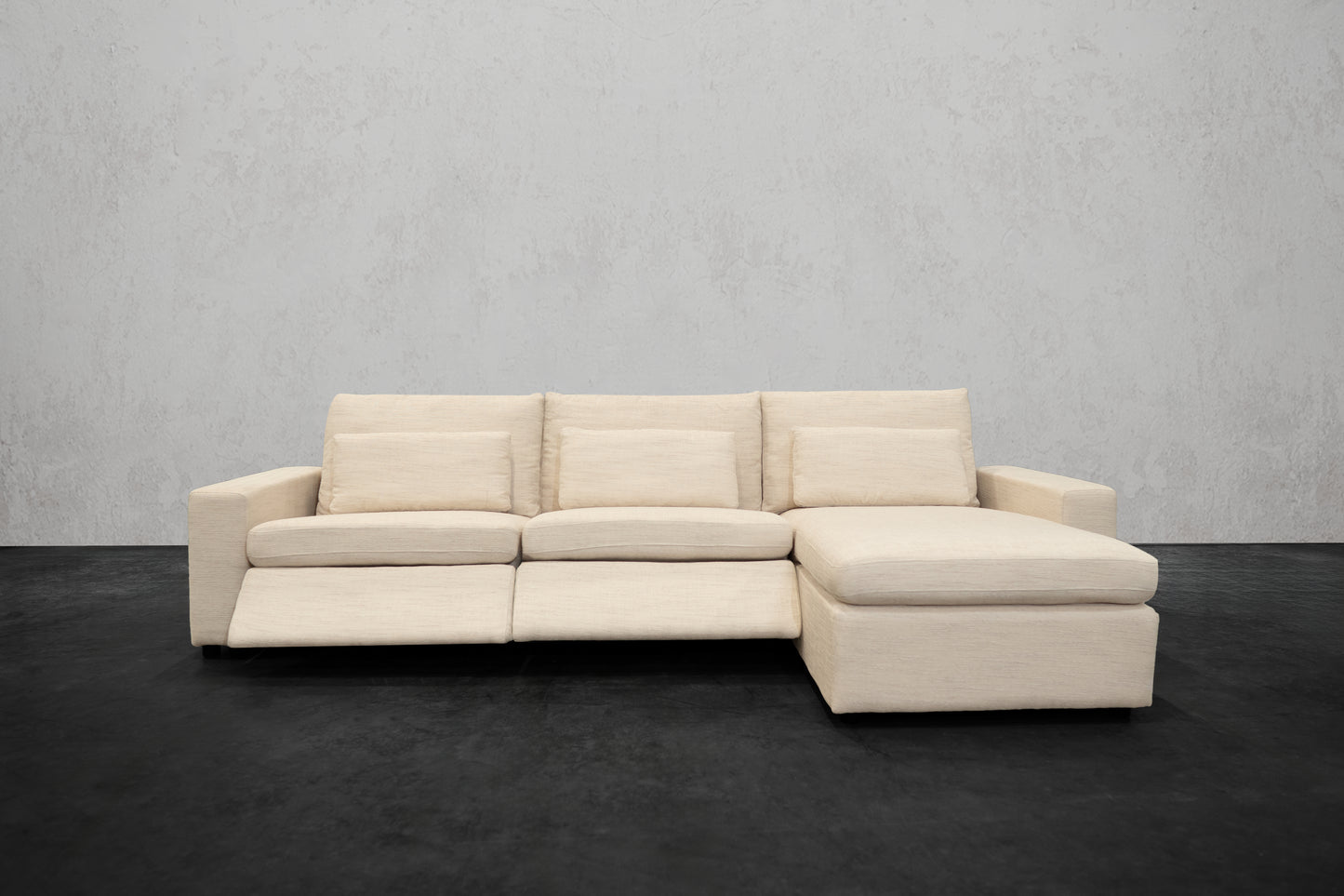 NEXUS MOTION RECLINING SECTIONAL
