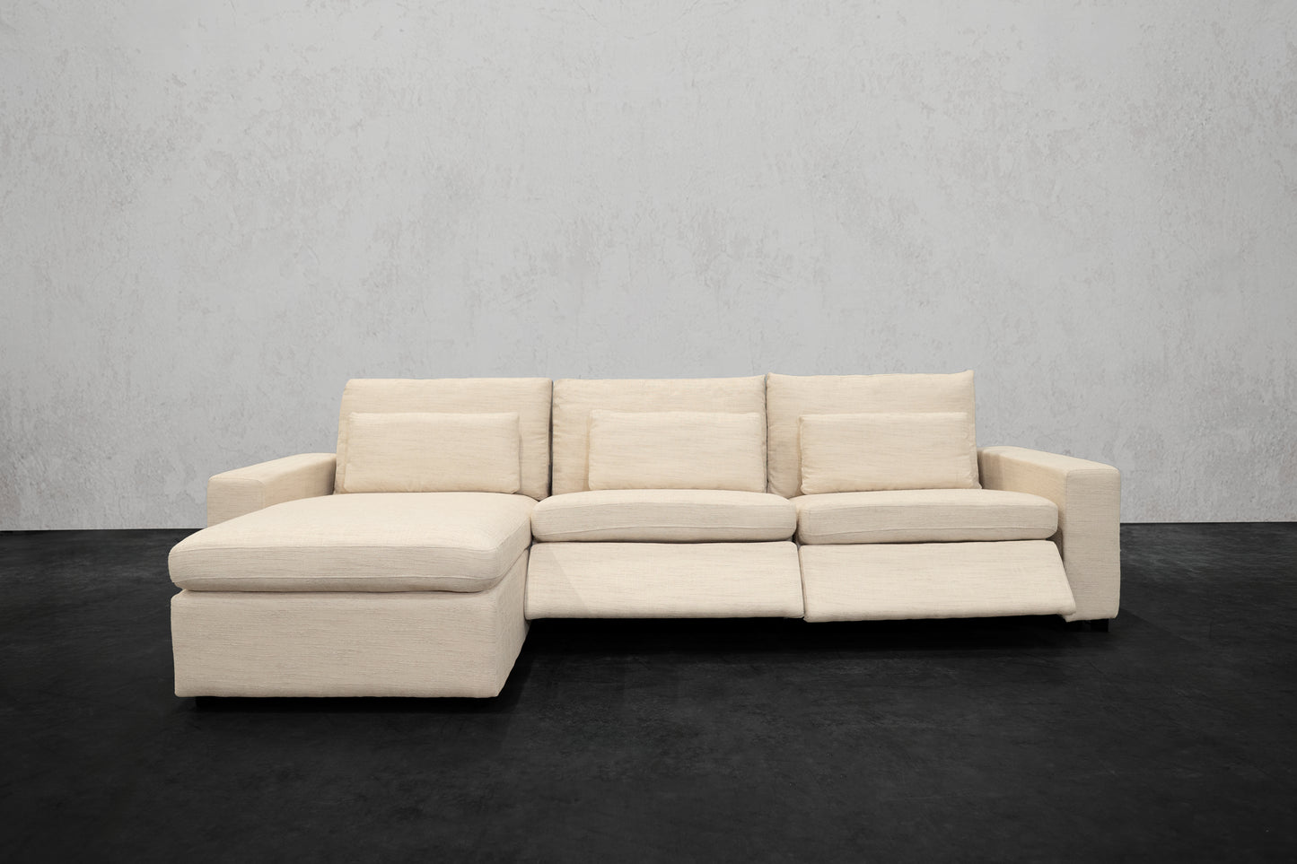 NEXUS MOTION RECLINING SECTIONAL