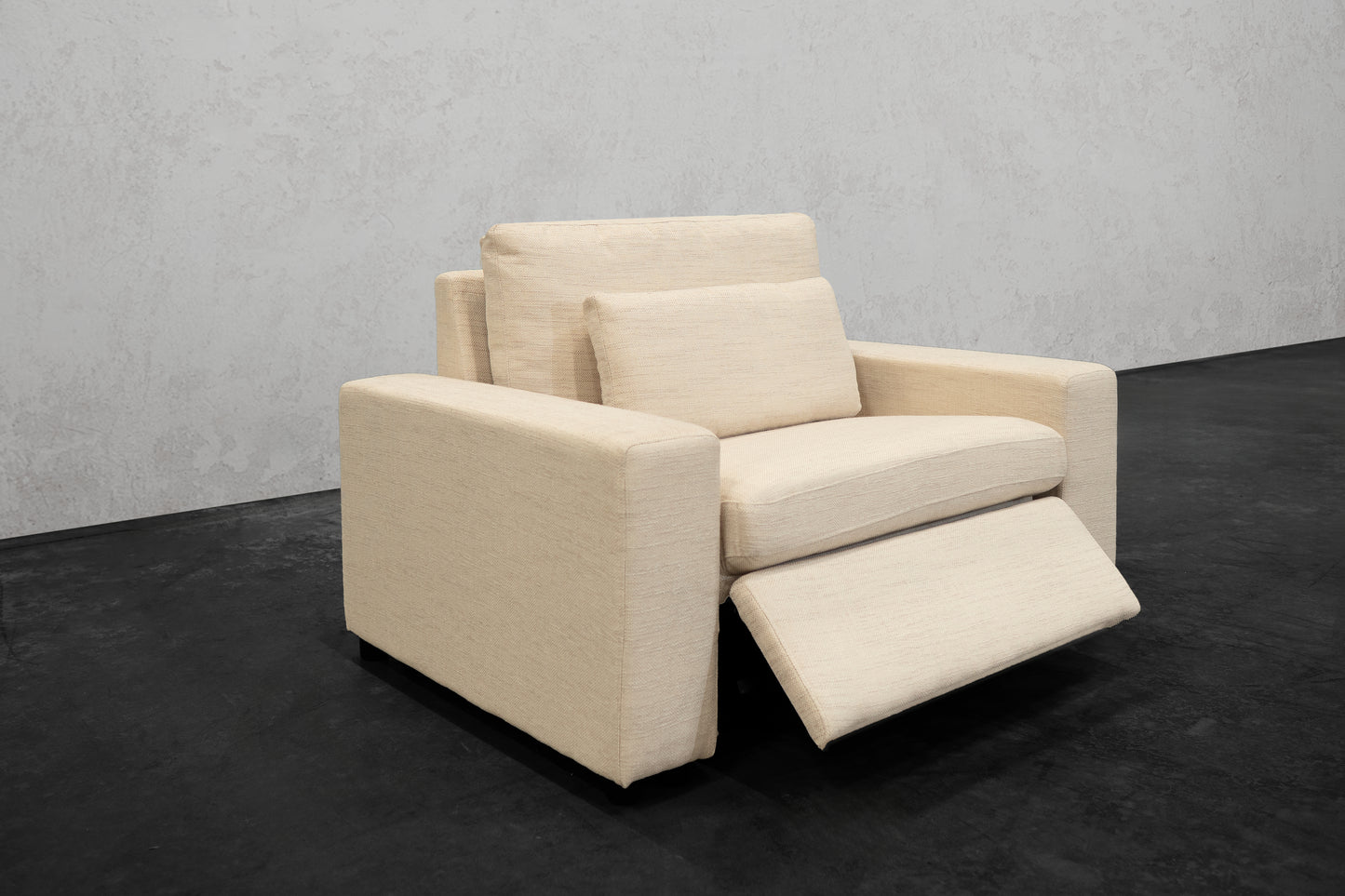 NEXUS MOTION RECLINING ARMCHAIR