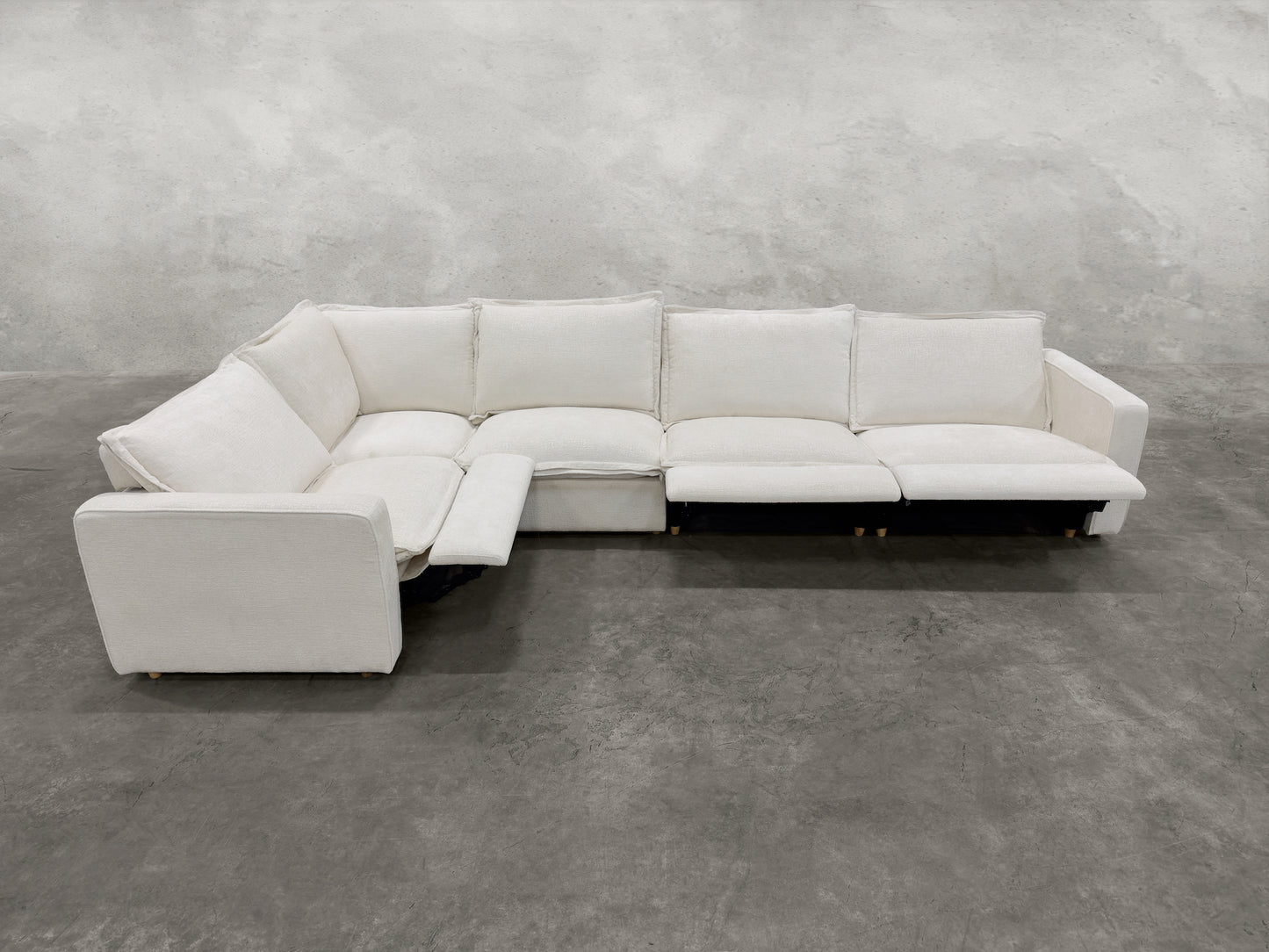 NIRVANA 6-SEAT MOTION RECLINING U-SECTIONAL