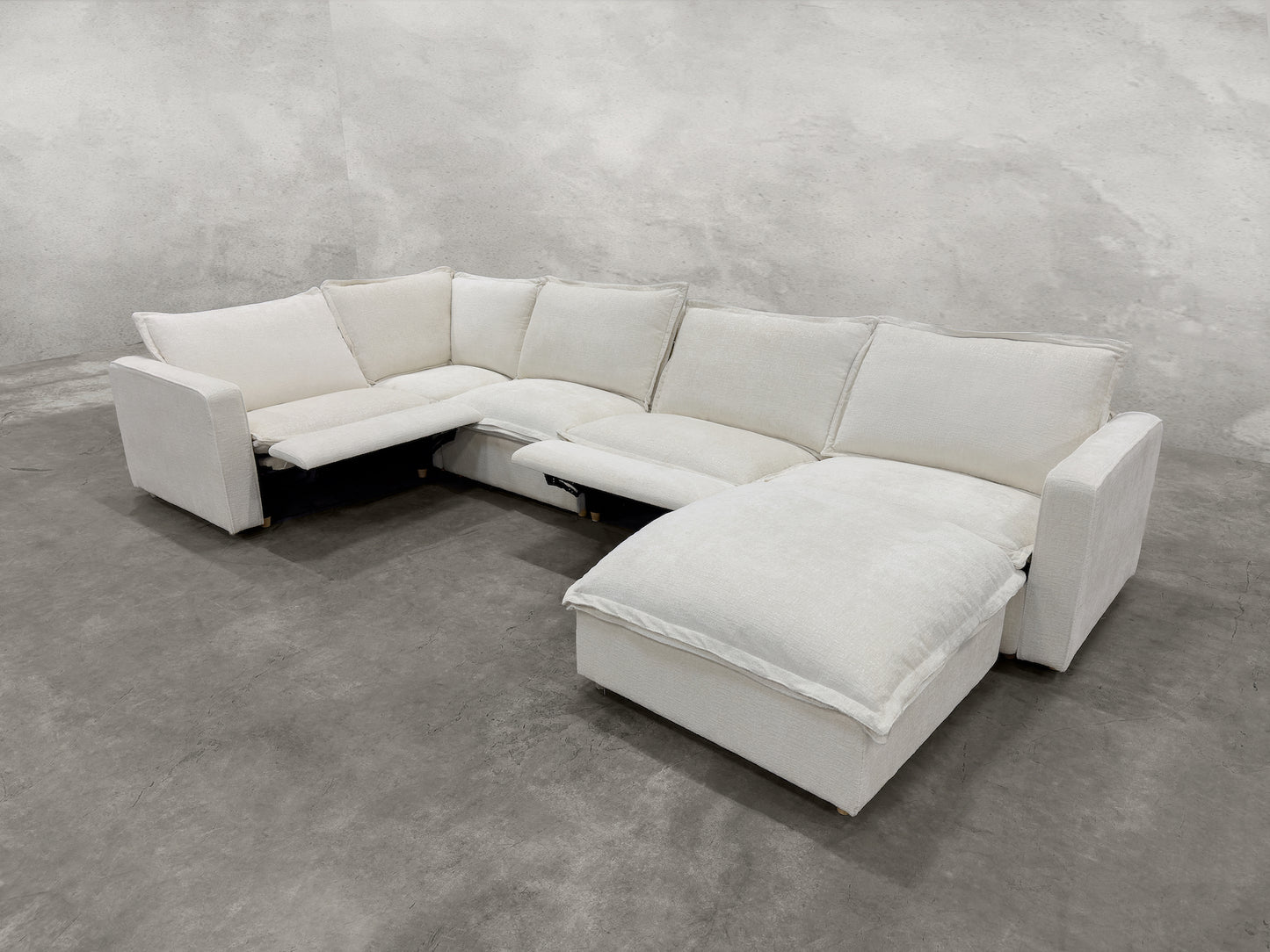 NIRVANA 6-SEAT MOTION RECLINING U-SECTIONAL