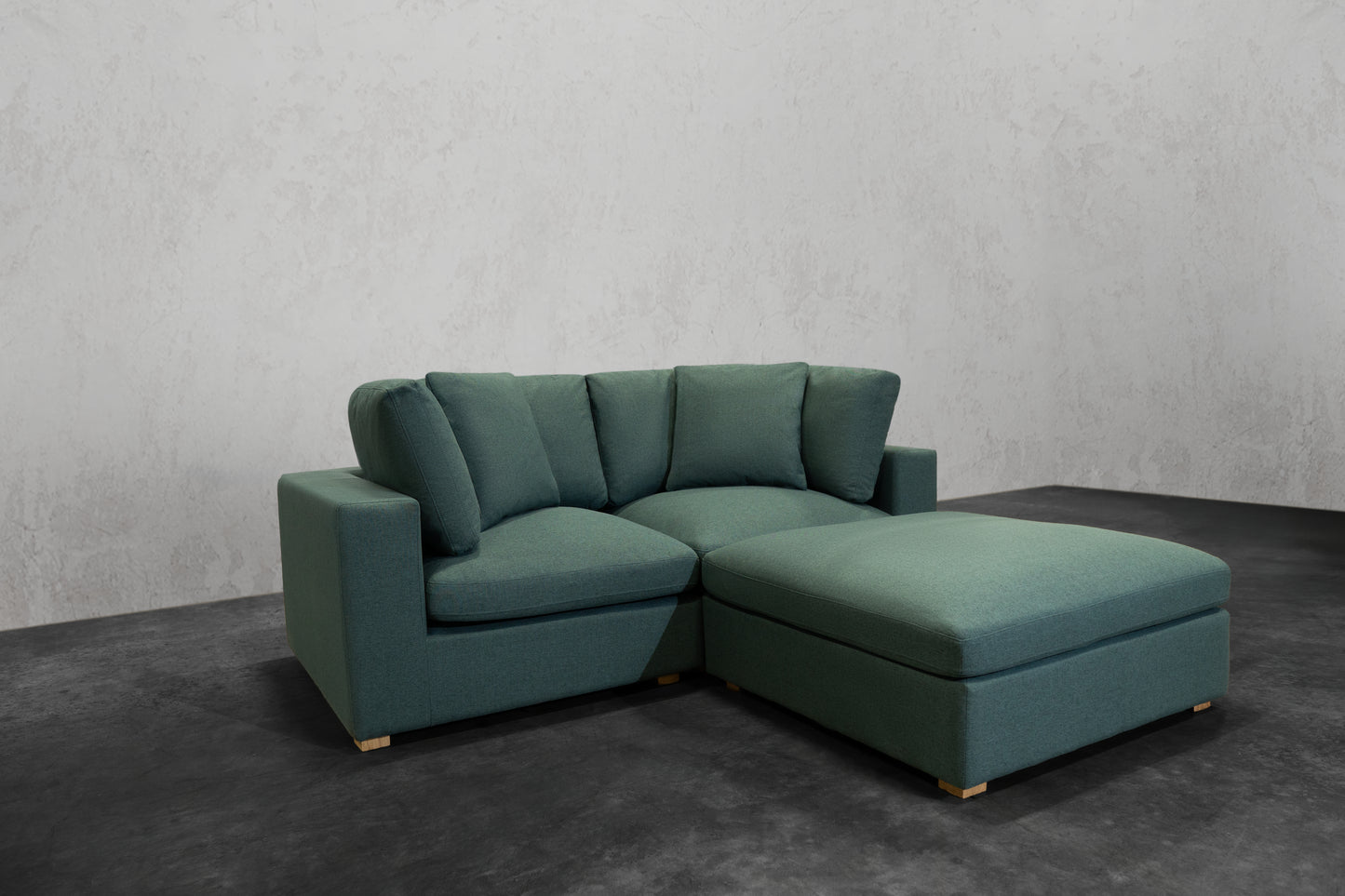 NEXUS 3-SEAT CHAISE SECTIONAL