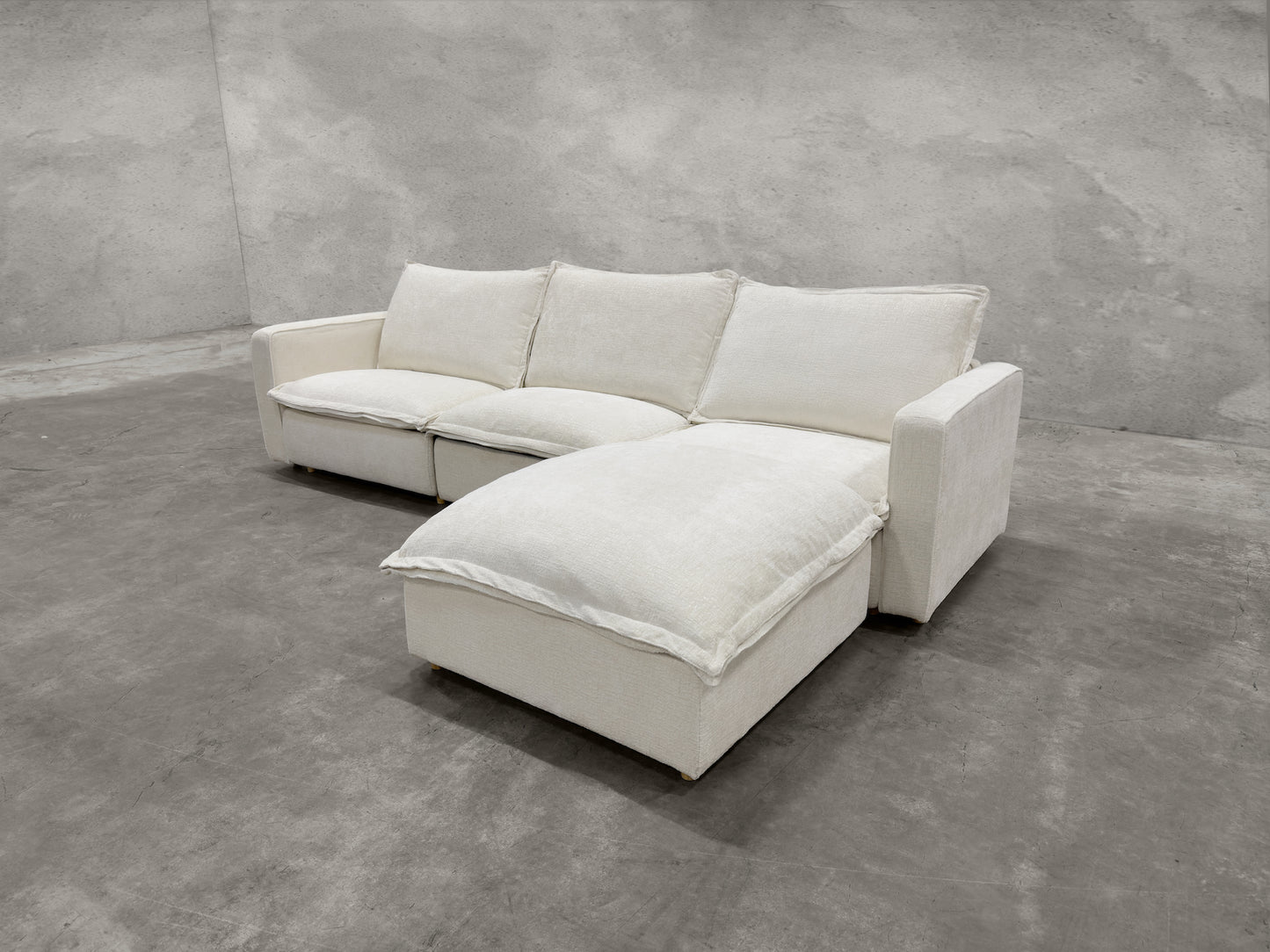 NIRVANA 4-SEAT MOTION RECLINING CHAISE SECTIONAL